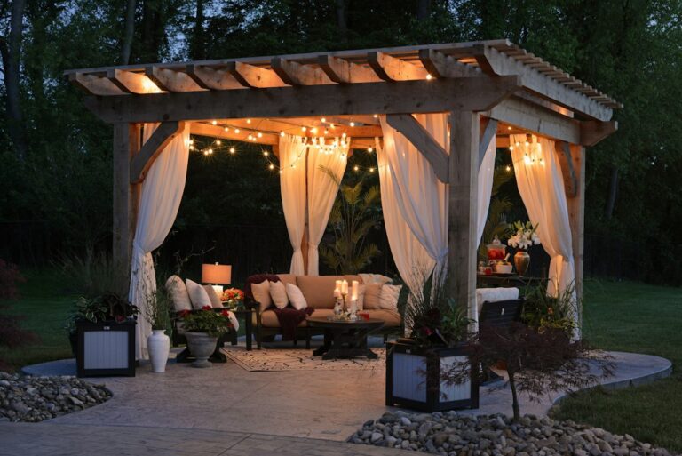 Pergola selber bauen: Schritt-für-Schritt-Anleitung für Ihre Holz-Pergola